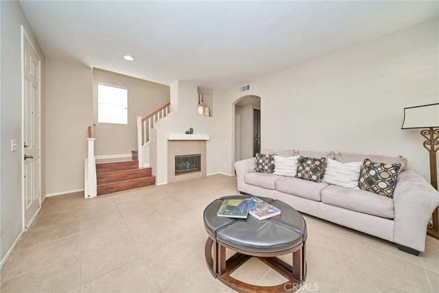 13819 Visions, La Mirada, CA 90638