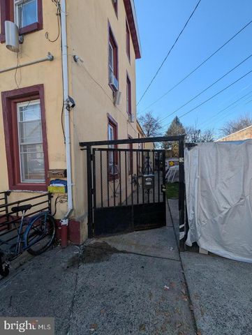 1439 N 17TH ST, Philadelphia, PA 19121