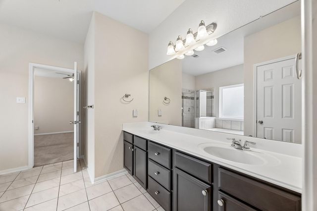 3010 Coachmaker Trl, Rosenberg, TX 77471
