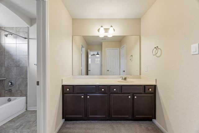 3010 Coachmaker Trl, Rosenberg, TX 77471