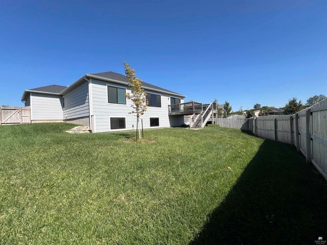 4105 Tyler Court, Manhattan, KS 66502