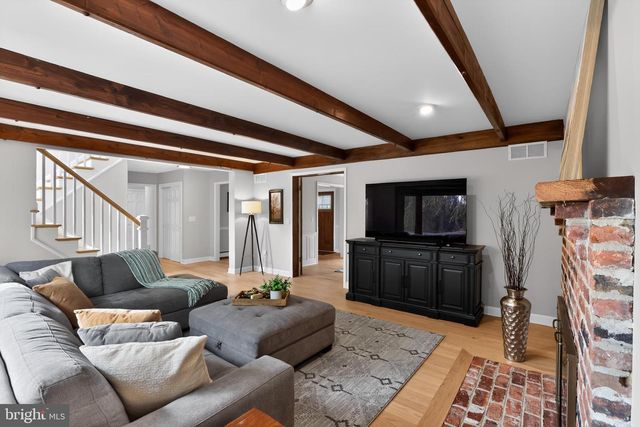 3143 MILLHURST LN, Doylestown, PA 18902