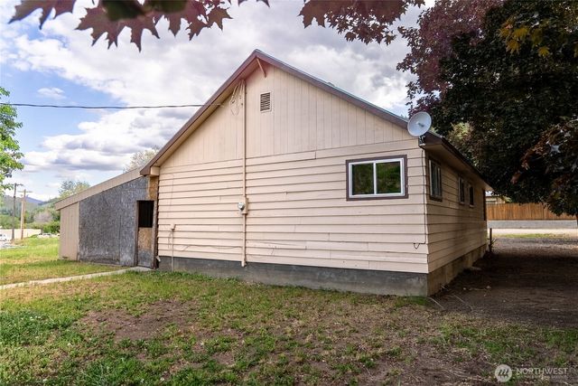 318 Lombard Street, Twisp, WA 98856