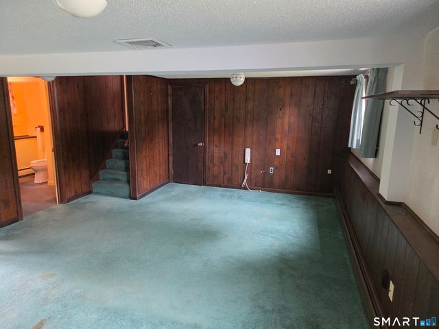 15 Russo Drive, Hamden, CT 06518