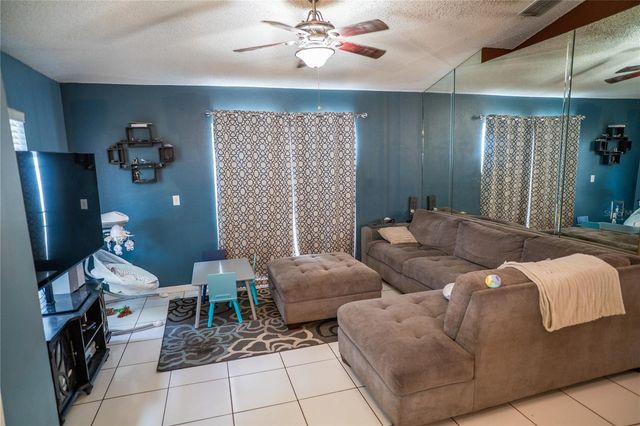 7389 HOLLOW RIDGE CIRCLE, Orlando, FL 32822