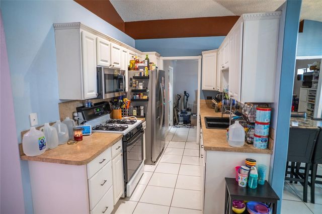 7389 HOLLOW RIDGE CIRCLE, Orlando, FL 32822