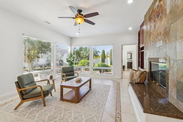 2535 San Clemente Avenue, Vista, CA 92084