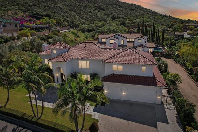 2535 San Clemente Avenue, Vista, CA 92084