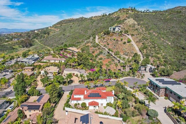 2535 San Clemente Avenue, Vista, CA 92084