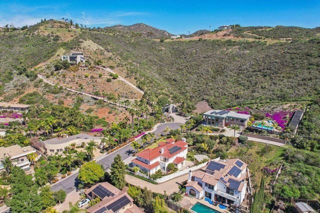 2535 San Clemente Avenue, Vista, CA 92084