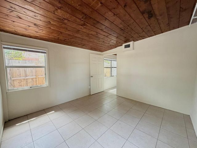 735 46th Street, West Palm Beach, FL 33407