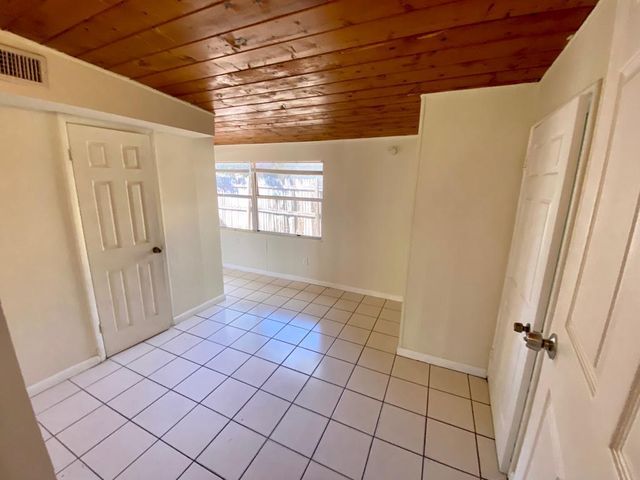 735 46th Street, West Palm Beach, FL 33407