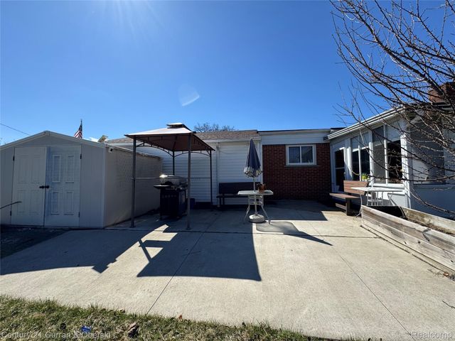 948 Van Sull Street, Westland, MI 48185