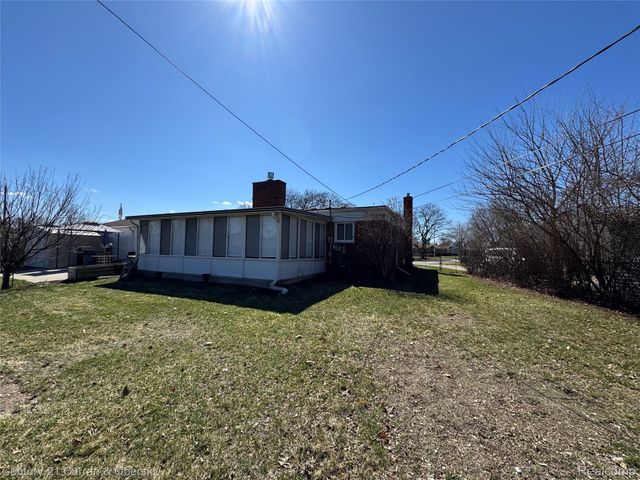 948 Van Sull Street, Westland, MI 48185