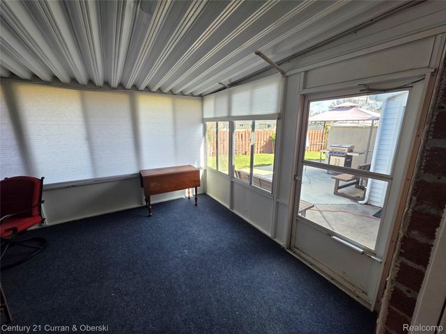 948 Van Sull Street, Westland, MI 48185