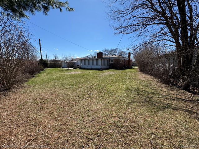 948 Van Sull Street, Westland, MI 48185