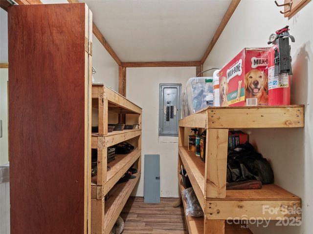 1571 Roaring Fork Road, Burnsville, NC 28714