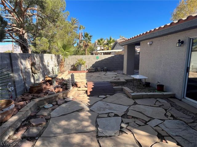 8128 Broken Spur Lane, Las Vegas, NV 89131