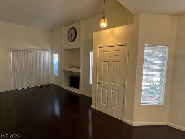 8128 Broken Spur Lane, Las Vegas, NV 89131