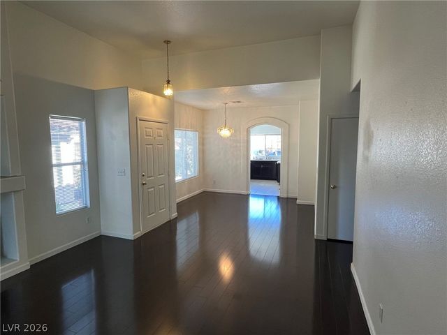 8128 Broken Spur Lane, Las Vegas, NV 89131