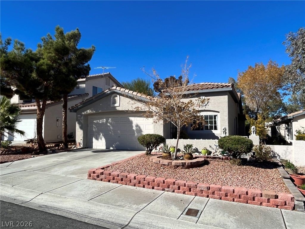 8128 Broken Spur Lane, Las Vegas, NV 89131