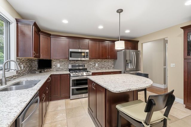8120 Glenwynd Drive, Texas Twp, MI 49009