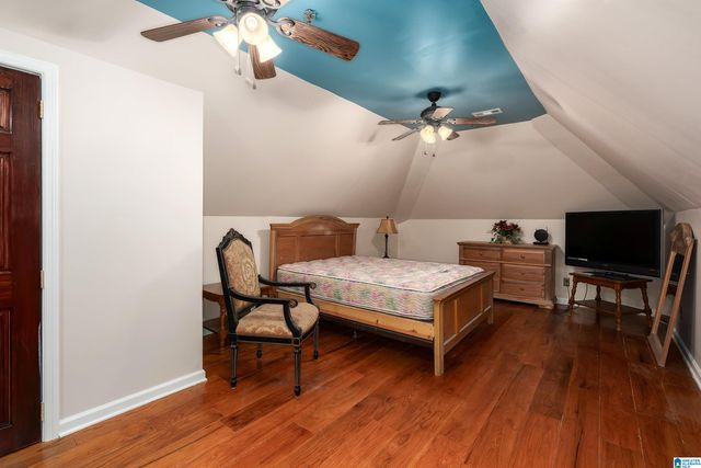 5072 MOUNTAIN VALLEY ROAD, Hueytown, AL 35023