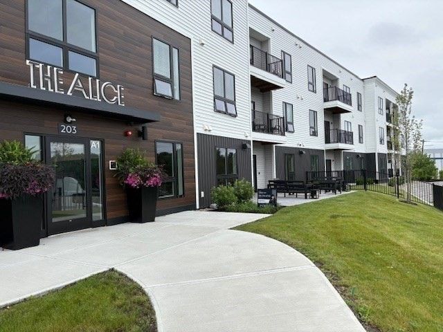 203 Lowell St. 215, Wilmington, MA 01887