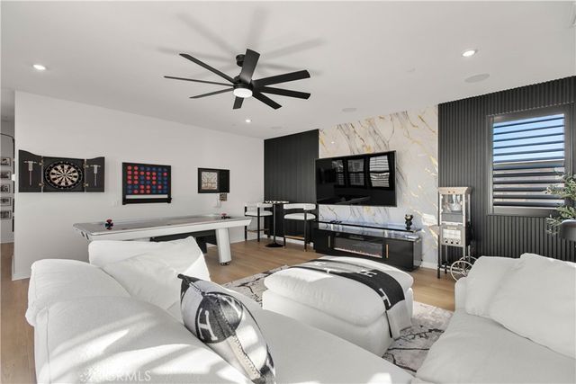 15702 Skippers, Fontana, CA 92336