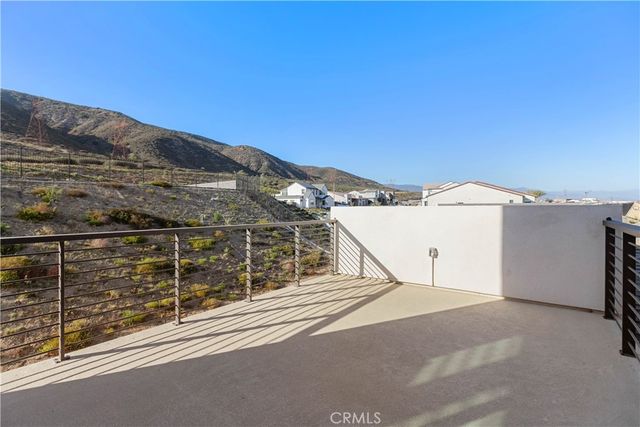 15702 Skippers, Fontana, CA 92336