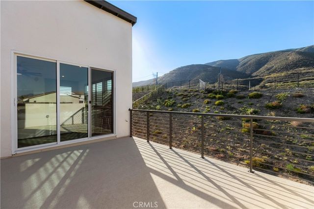 15702 Skippers, Fontana, CA 92336