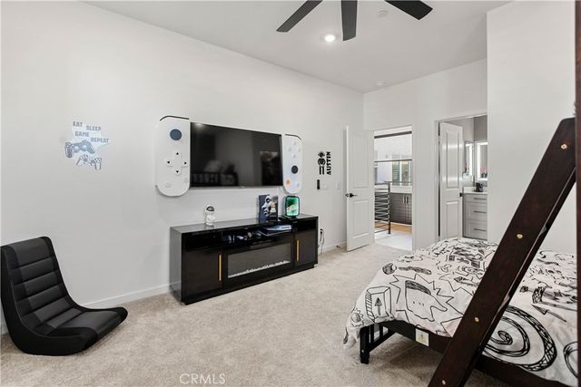 15702 Skippers, Fontana, CA 92336