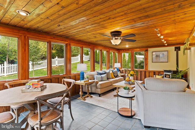 914 BONNY LANE, Mechanicsburg, PA 17055