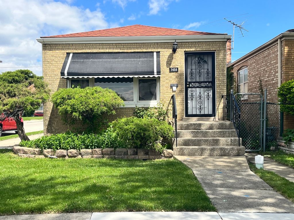 7458 W 64th Place, Summit, IL 60501
