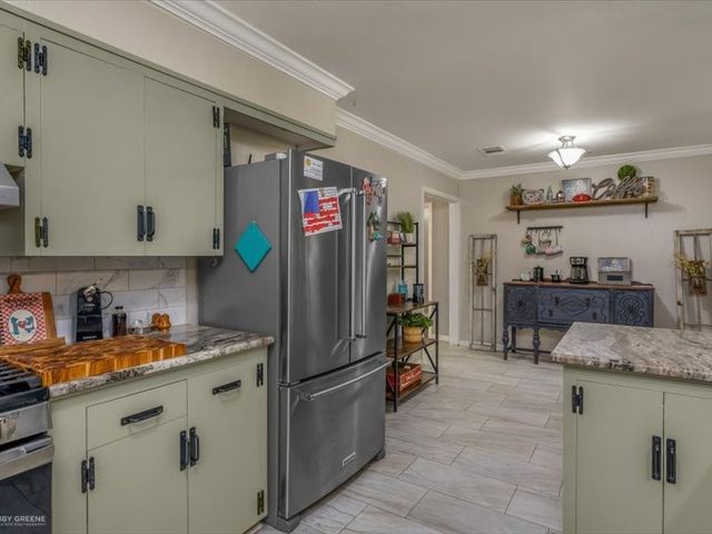 533 W Mckinley Avenue, Haughton, LA 71037