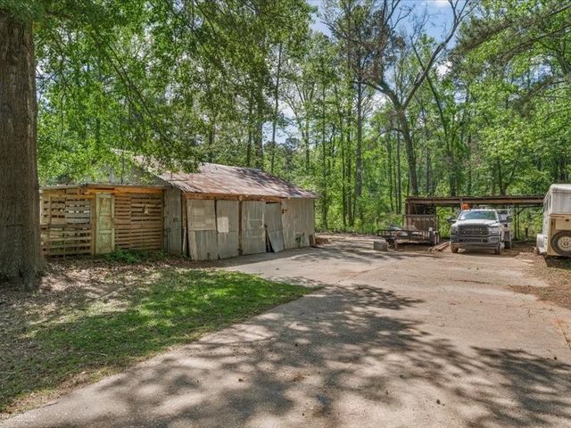 533 W Mckinley Avenue, Haughton, LA 71037