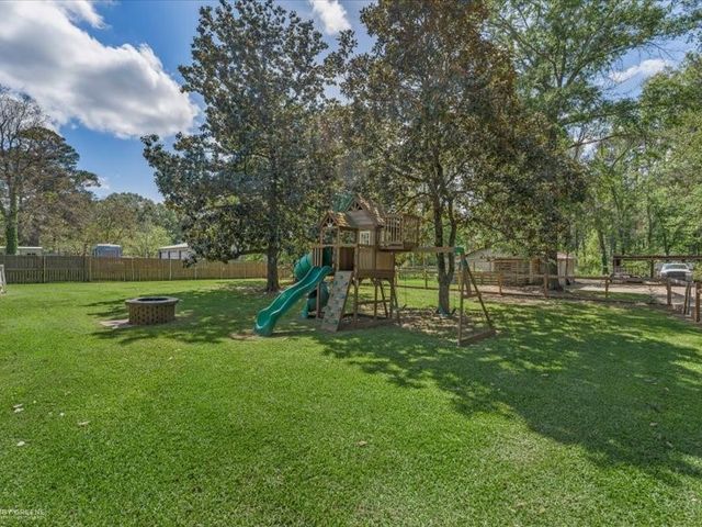 533 W Mckinley Avenue, Haughton, LA 71037