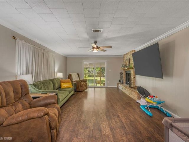 533 W Mckinley Avenue, Haughton, LA 71037