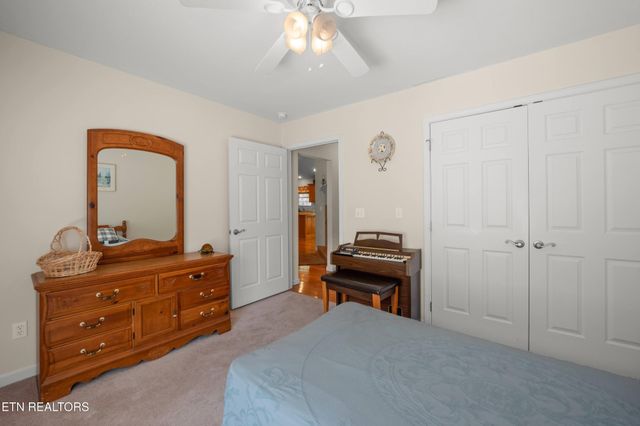957 Stonecrest Loop, Crossville, TN 38571