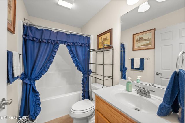 957 Stonecrest Loop, Crossville, TN 38571