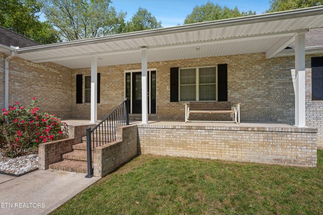 957 Stonecrest Loop, Crossville, TN 38571