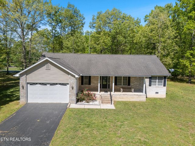 957 Stonecrest Loop, Crossville, TN 38571
