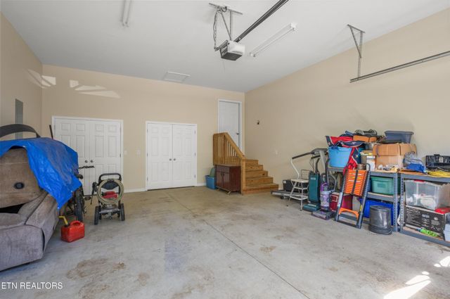 957 Stonecrest Loop, Crossville, TN 38571