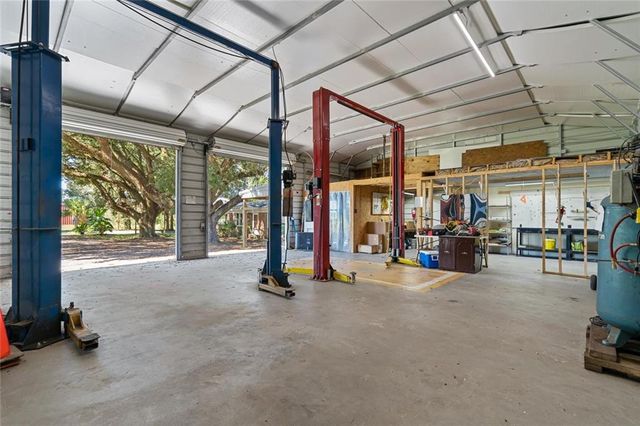 23747 County Road 64 Road, Robertsdale, AL 36567