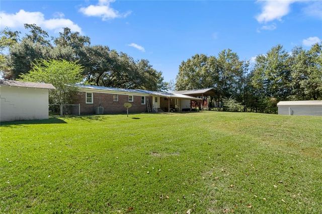 23747 County Road 64 Road, Robertsdale, AL 36567