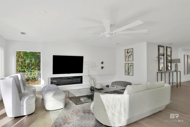 380 S Church Street, Fairhope, AL 36532