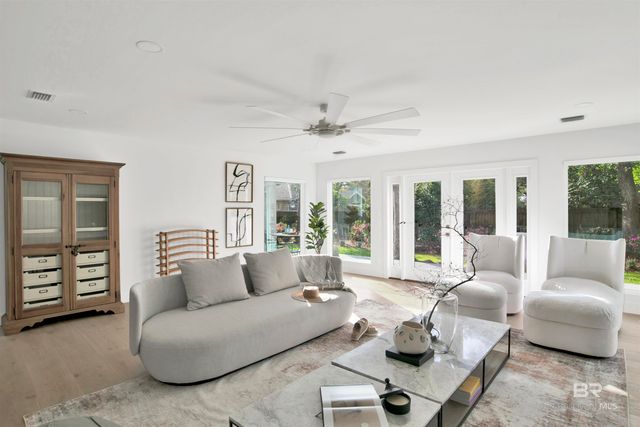 380 S Church Street, Fairhope, AL 36532