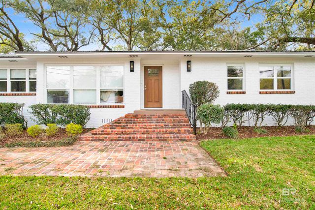 380 S Church Street, Fairhope, AL 36532