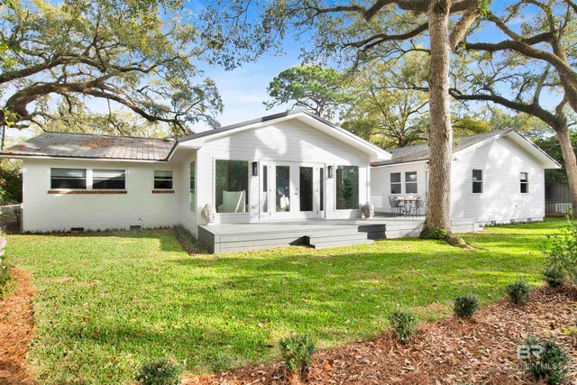 380 S Church Street, Fairhope, AL 36532