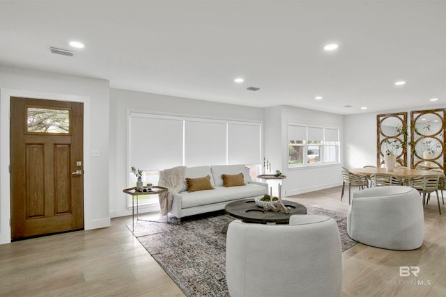 380 S Church Street, Fairhope, AL 36532